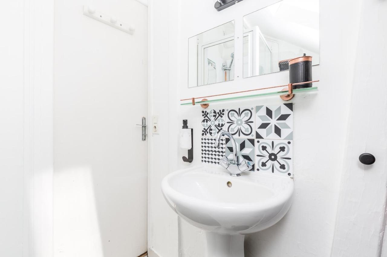Tinyhouse Inn Saint-Germain-Des-Pres Paris Ngoại thất bức ảnh